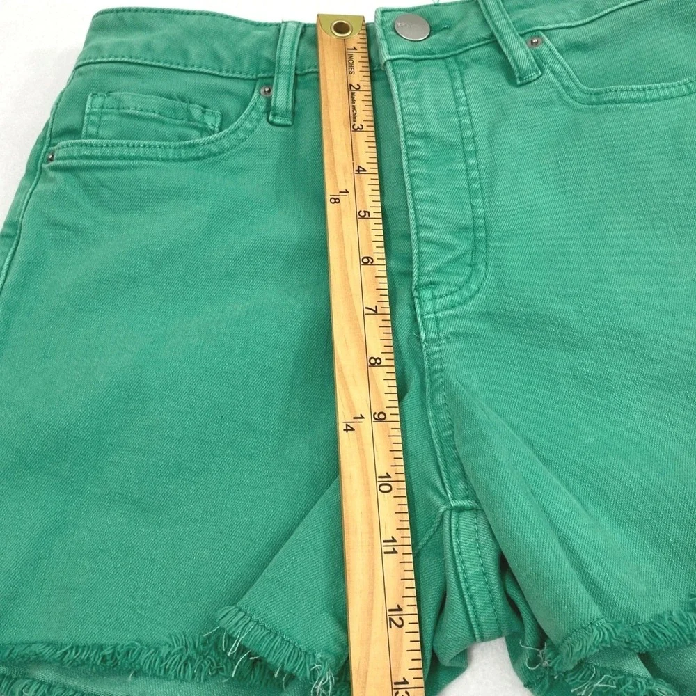 Womens Green Denim Shorts Size Medium 26